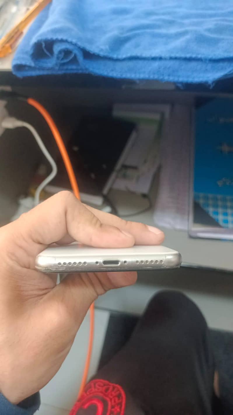 Apple iPhone X 2