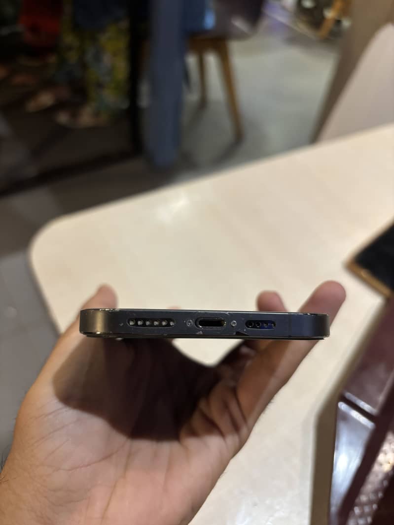 Apple iPhone 12 Pro Max 2