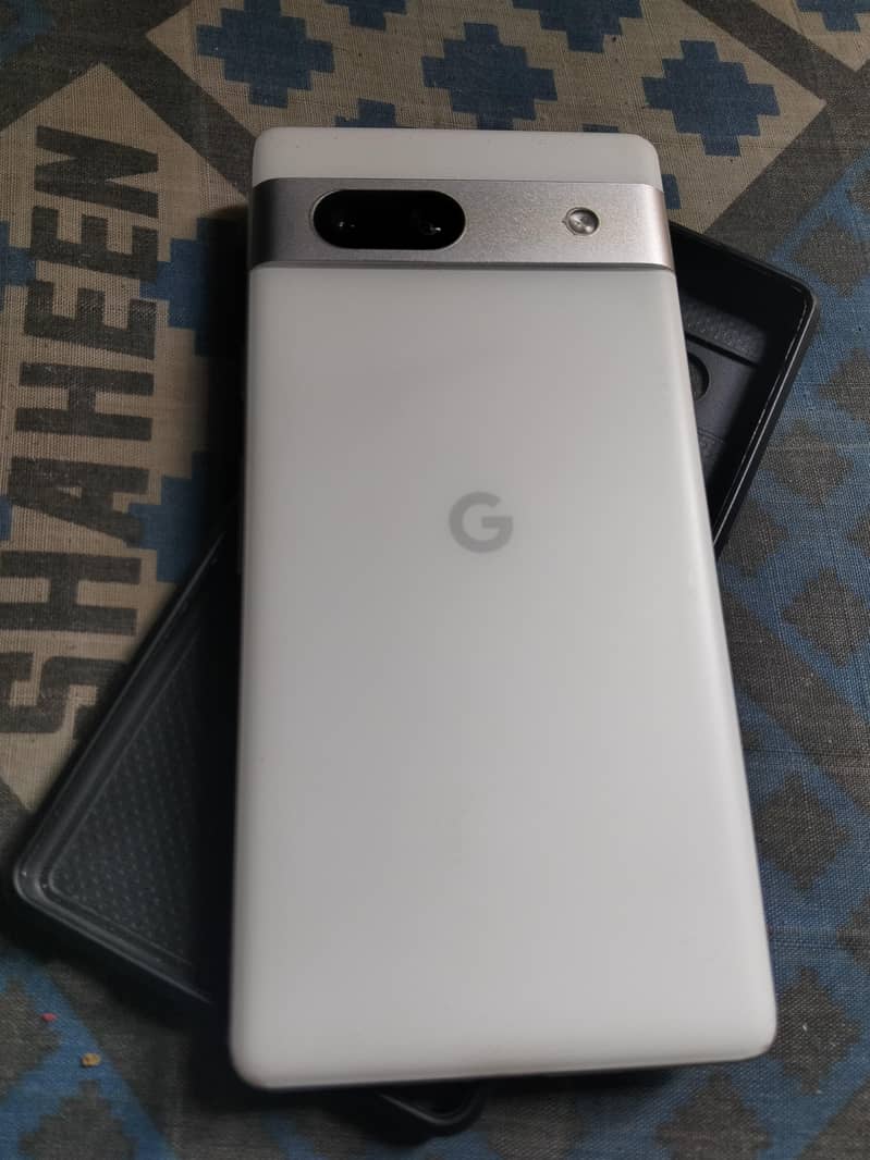 Google Pixel 7a 1