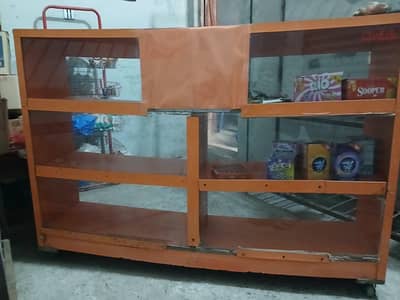 Counter/Iron Racks