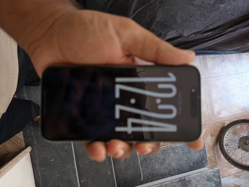 Apple iPhone 15 Pro 2