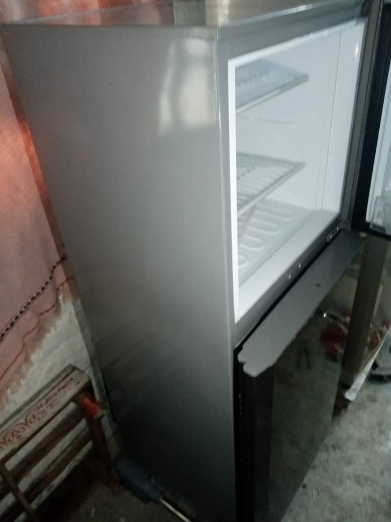 Fridge 4