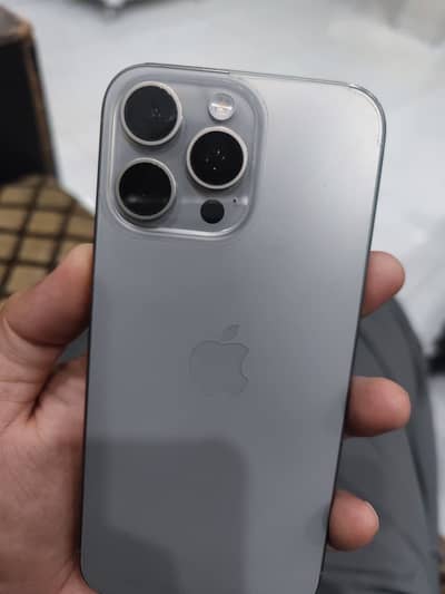 Apple iPhone 15 Pro Max
