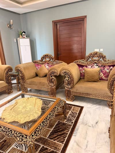 7 Seated Sofa-3 Tables-Couch
