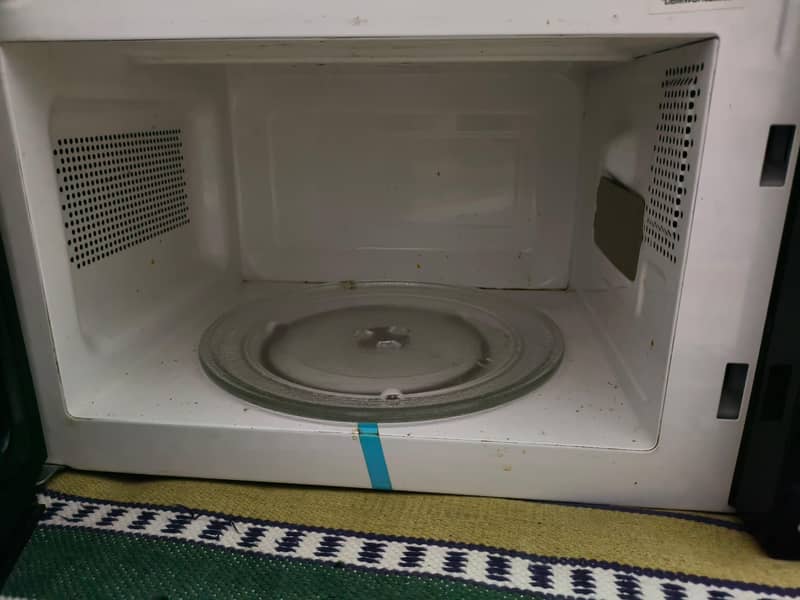 Dawlance Microwave 4