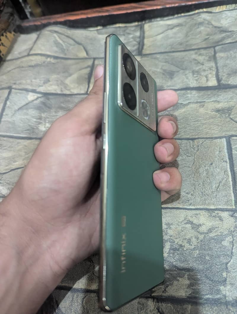 Infinix Note 40 Pro 1