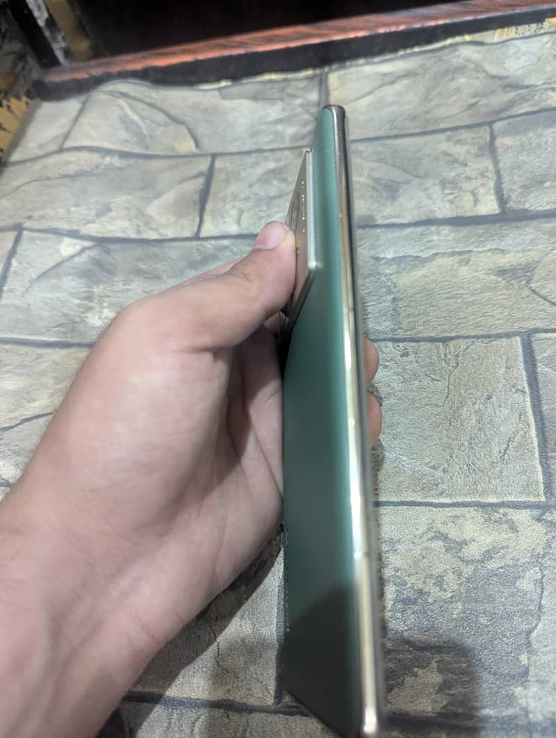 Infinix Note 40 Pro 2