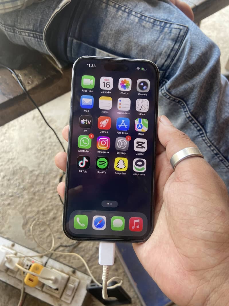 Apple iPhone 15 2