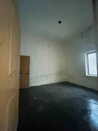 Allama Iqbal Town 3 Marla House For Rent