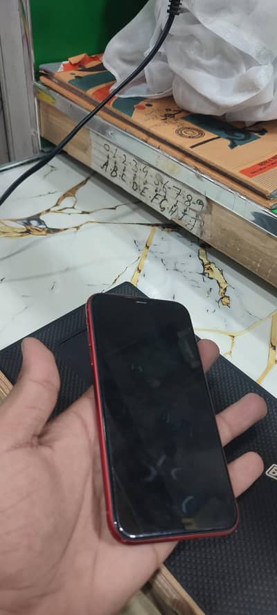 Apple iPhone XR