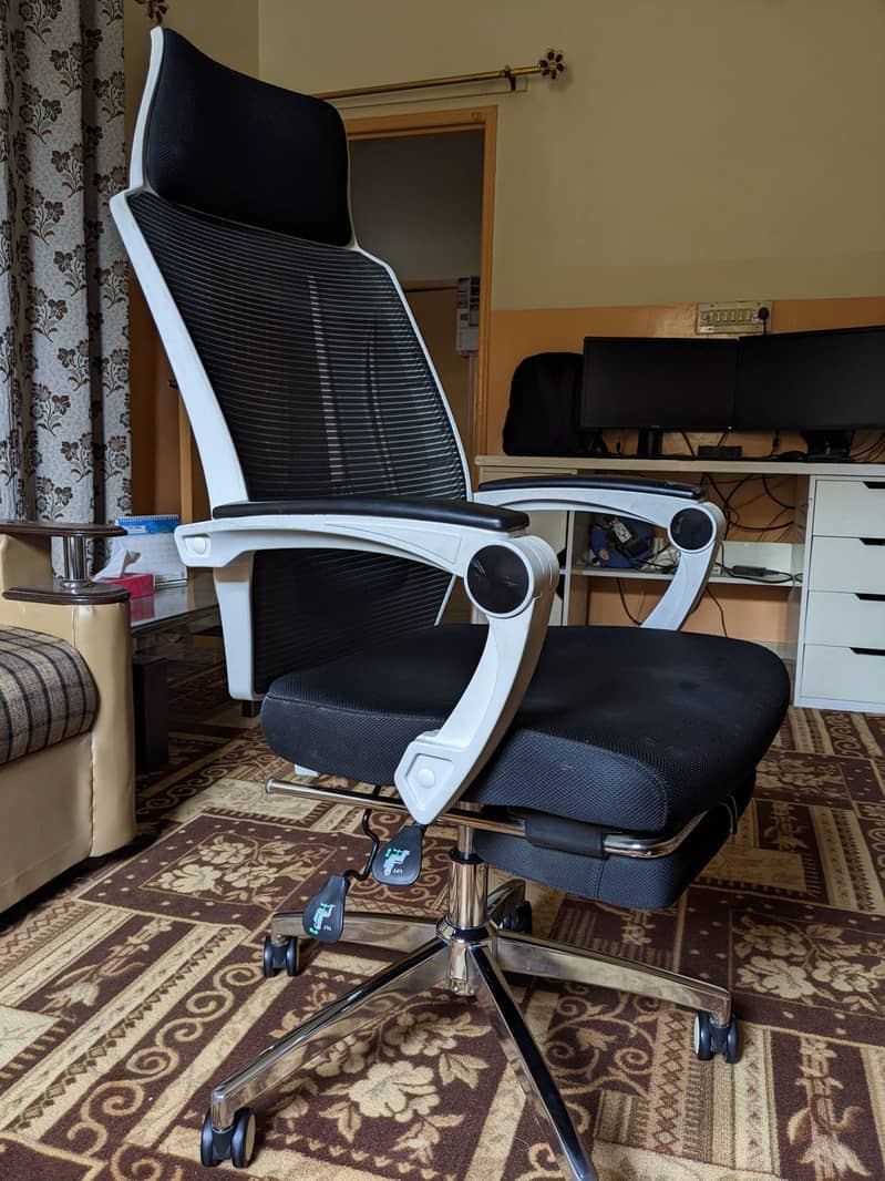 Computer table & chair 5