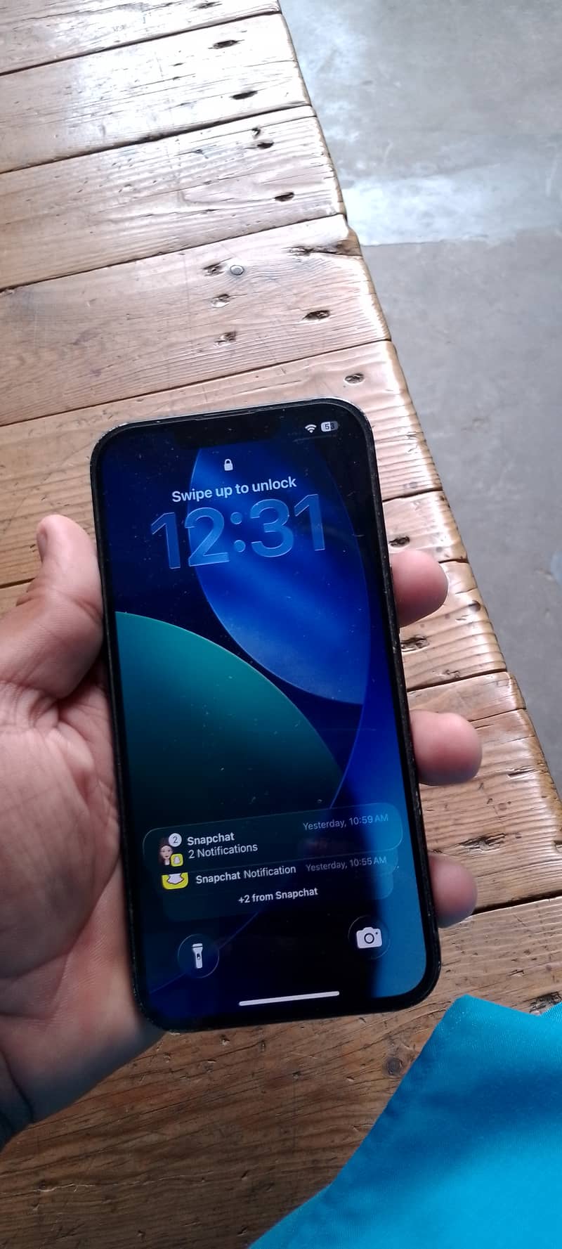 Apple iPhone 13 1