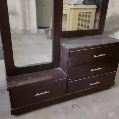 Full Size Stylish Double Mirror Dressing Urgent Sale