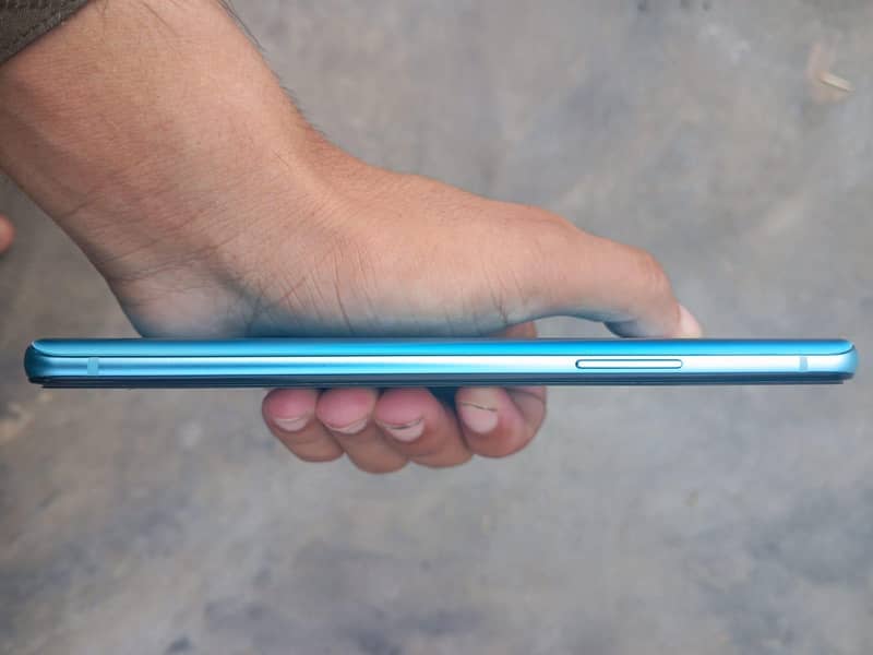 One Plus 8T 4