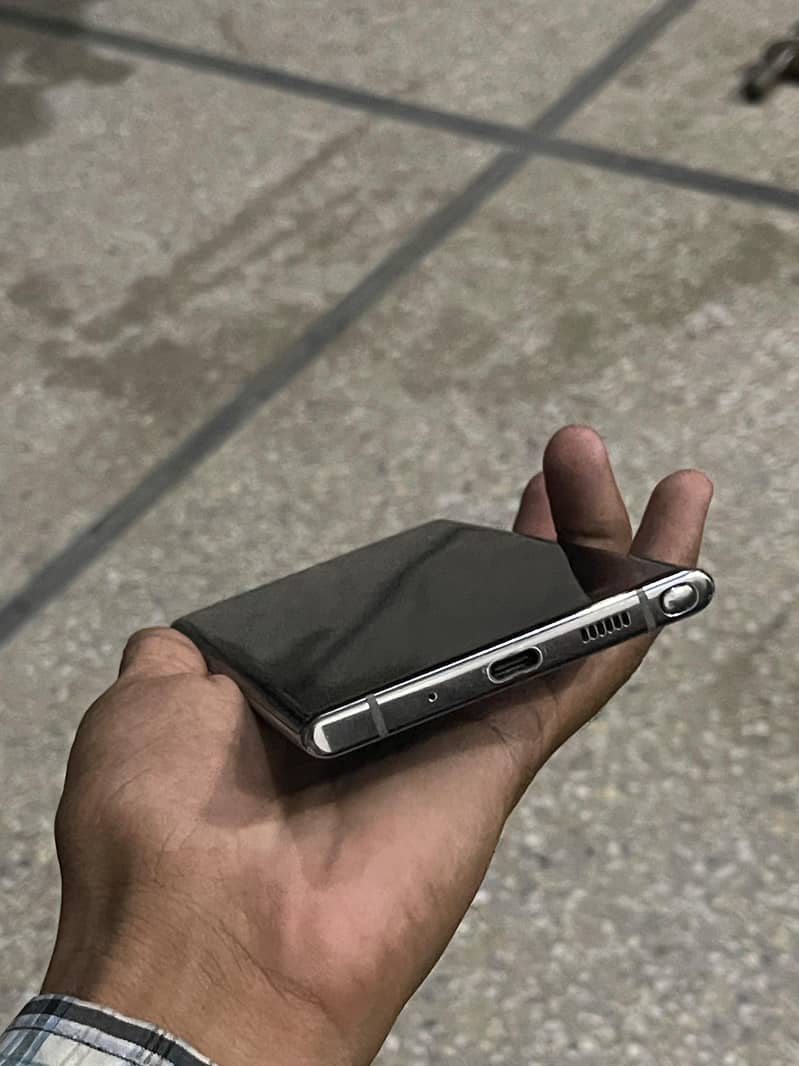 Samsung Mobile Note 10 Plus 4