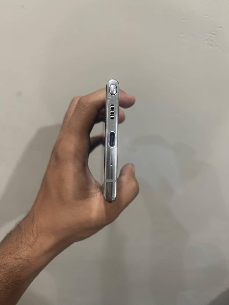 Samsung Mobile Note 10 Plus 6
