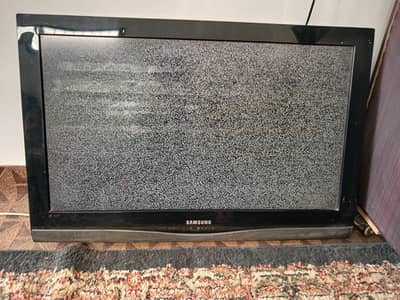 ORIGINAL SAMSUNG 32 INCH LCD FOR SALE IN CHEAP PRICE