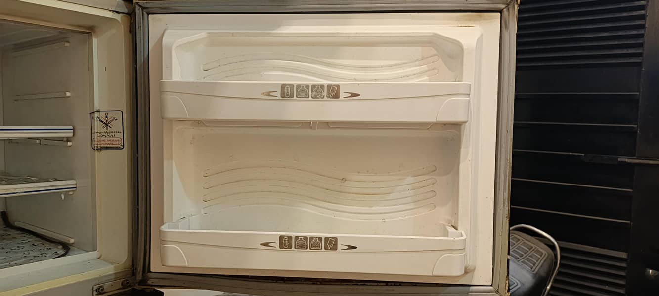 Dawlance Fridge 4