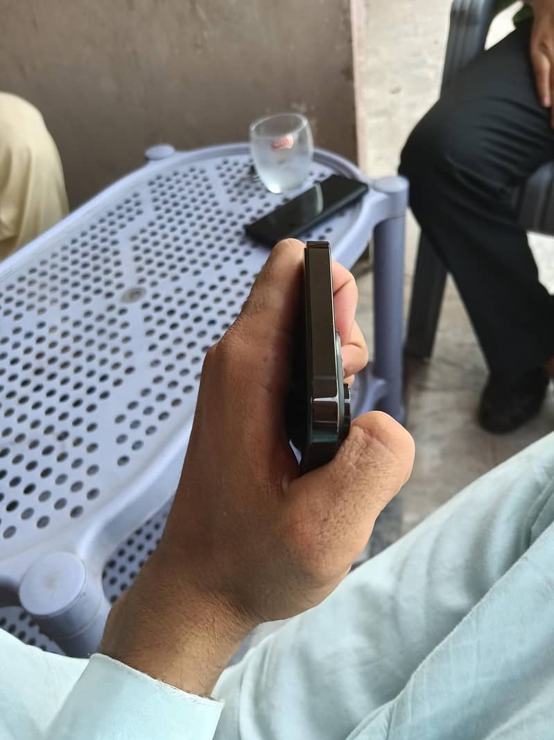Apple iPhone 14 Pro Max 5