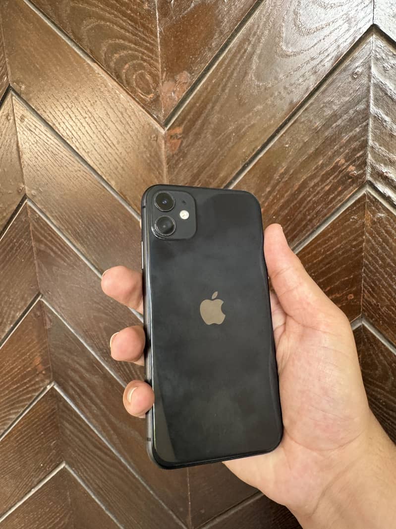 Apple iPhone 11 4
