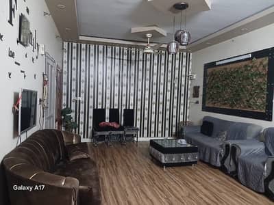 Block 6 400 Square Yards Ground Floor 3 Bed DD Demand 1 Lac 50000 Car Parking Available Well Maintained *Code(16896)*