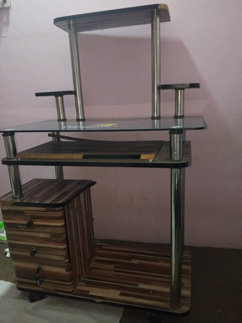 computer Table 2