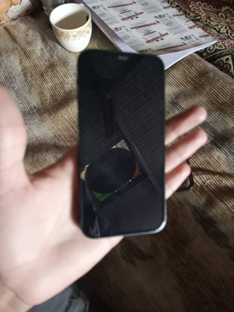 Apple iPhone 12 3