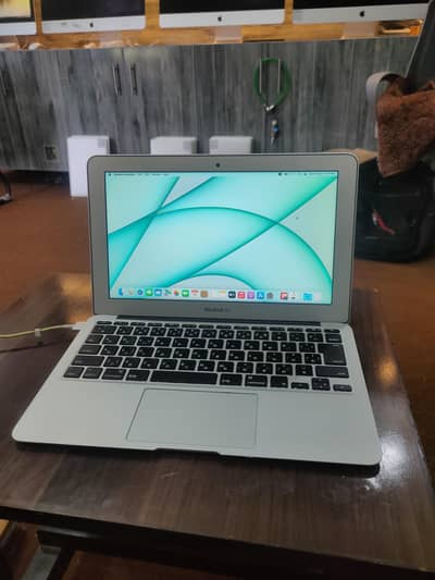 MacBook Air 2015 11-inch | Core i5 | 4GB RAM | 128GB SSD