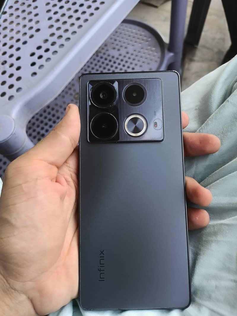 Infinix Note 40 0