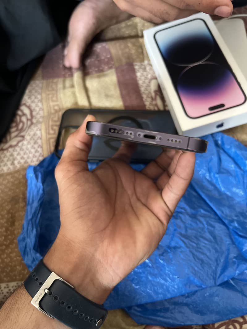 Apple iPhone 14 Pro Max 2