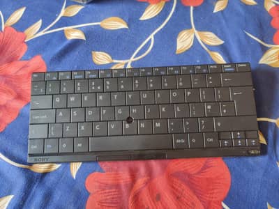 BLUETOOTH KEYBOARD