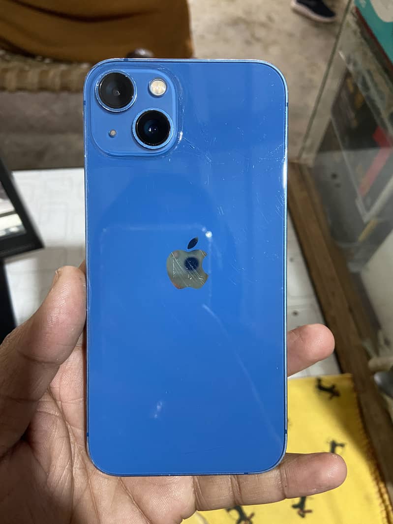 Apple iPhone 13 1