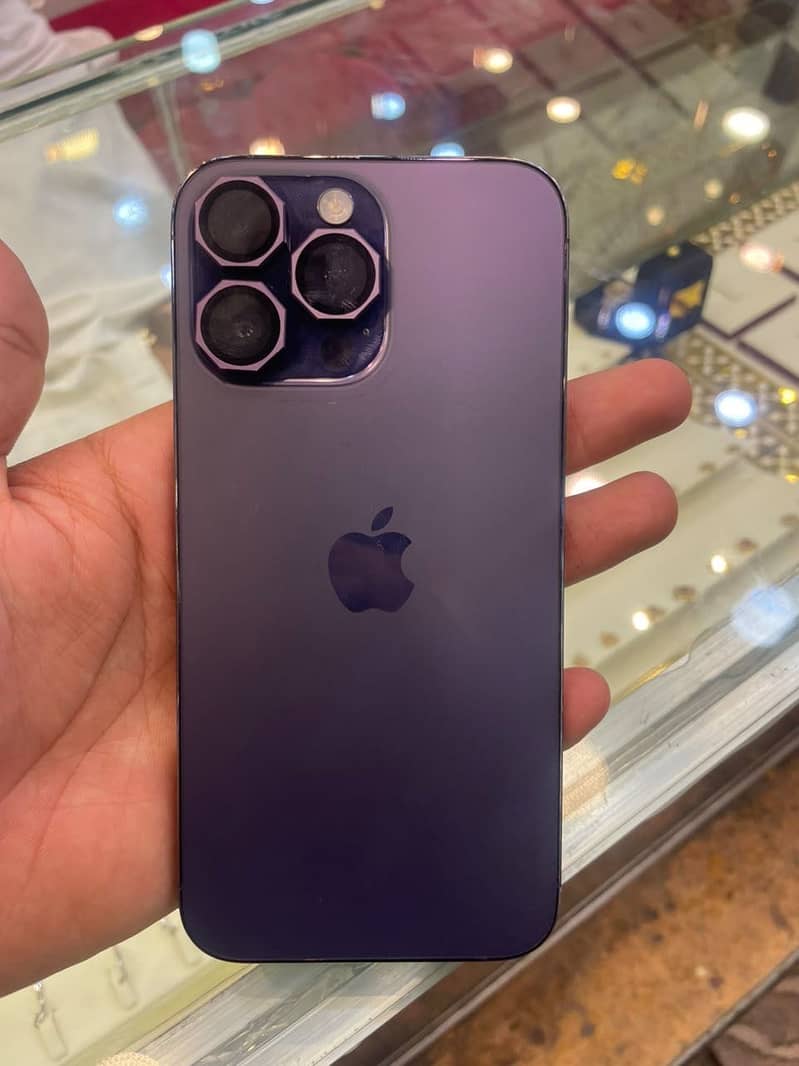Apple iPhone 14 Pro Max 1