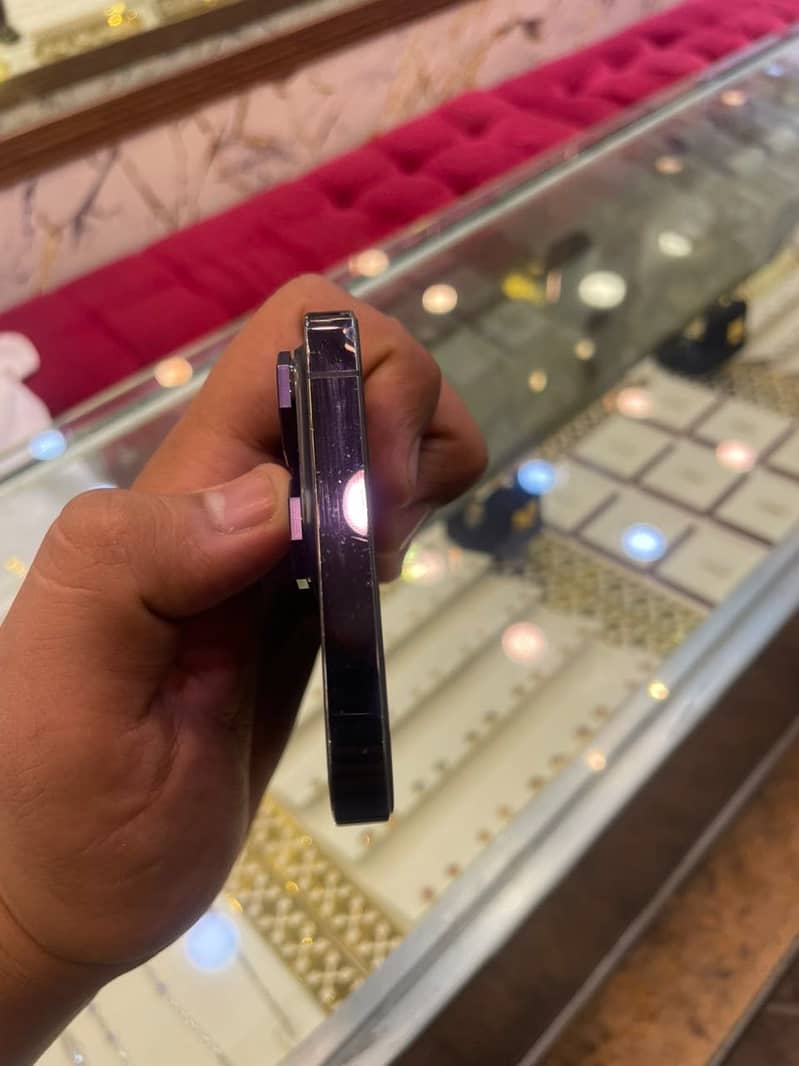 Apple iPhone 14 Pro Max 2