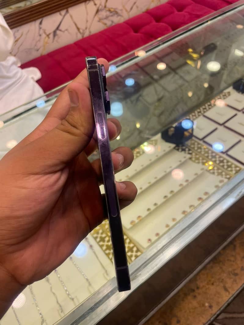 Apple iPhone 14 Pro Max 3