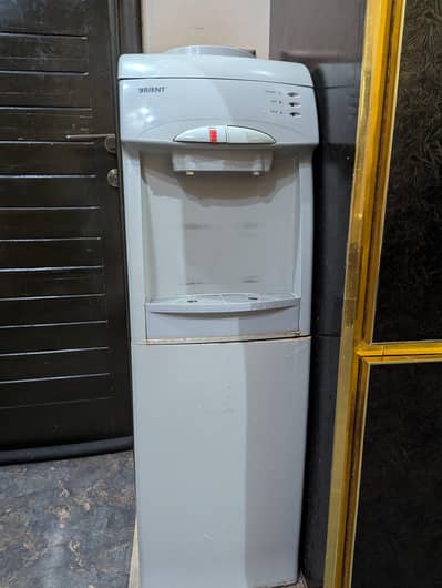 Orient Water Dispenser Hot & Cold 2 Tap Used Refrigerator 300