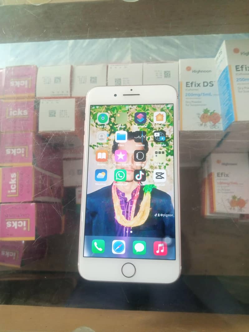 Apple iPhone 7 Plus 03479893799 1