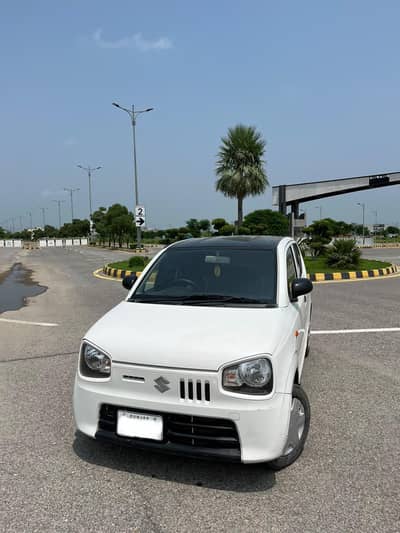 Suzuki Alto Vxr White color