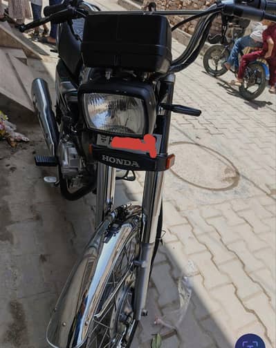 Honda 125 Black  colour 2023 Model Urgent sale