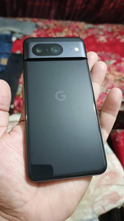 Google pixel 8 with chrgr, OFicial PTA, only call 03214500087