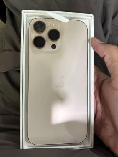 Apple iPhone 16 Pro Max