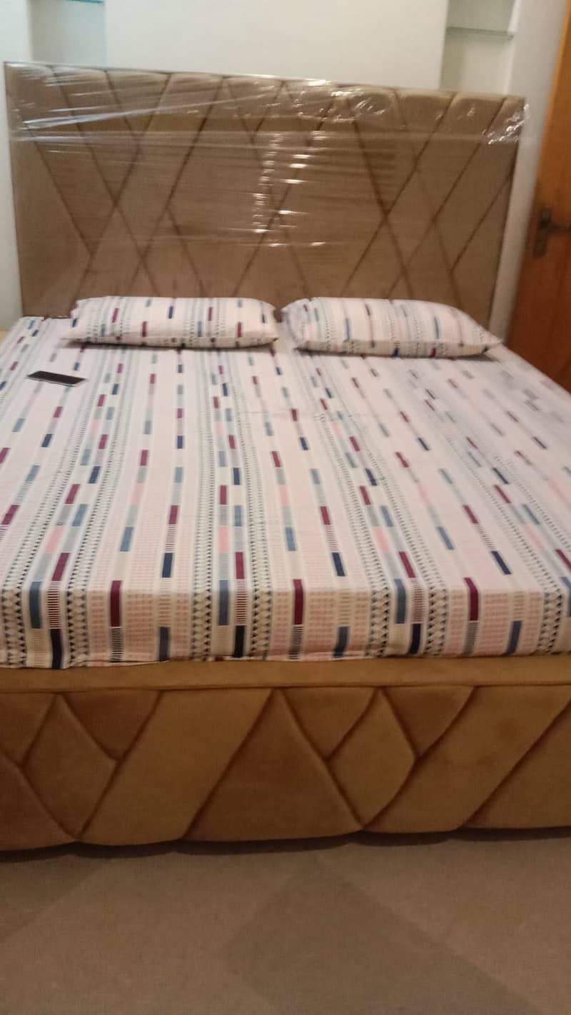 King size bed set 0