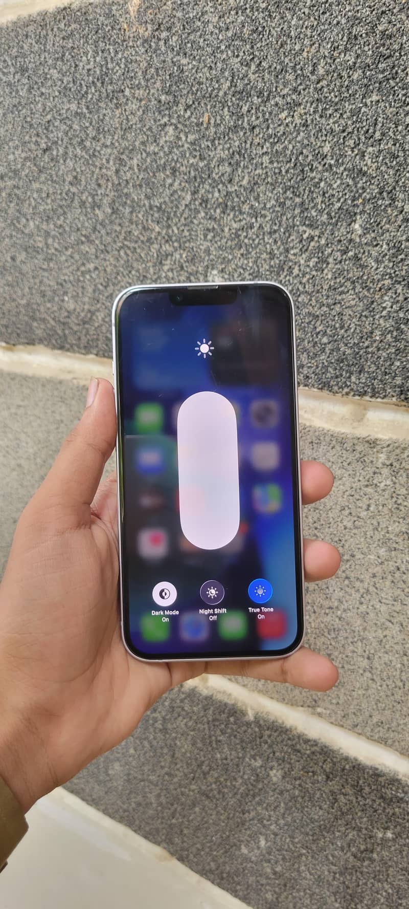 iPhone 14 3