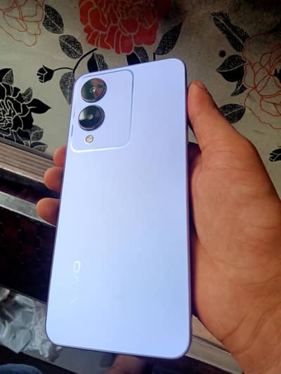Vivo Y17s