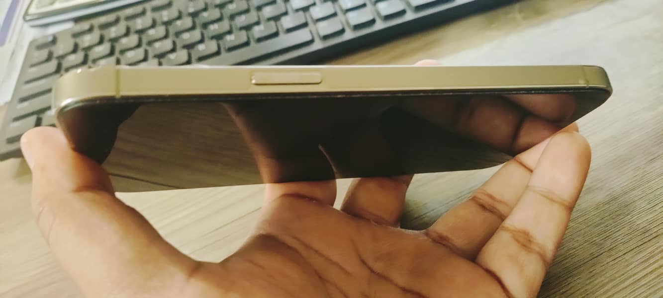 Apple iPhone 14 Pro Max 2