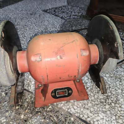 Bench grinder