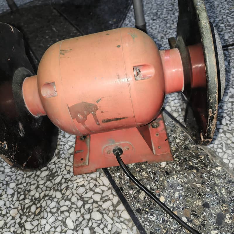 Bench grinder 3