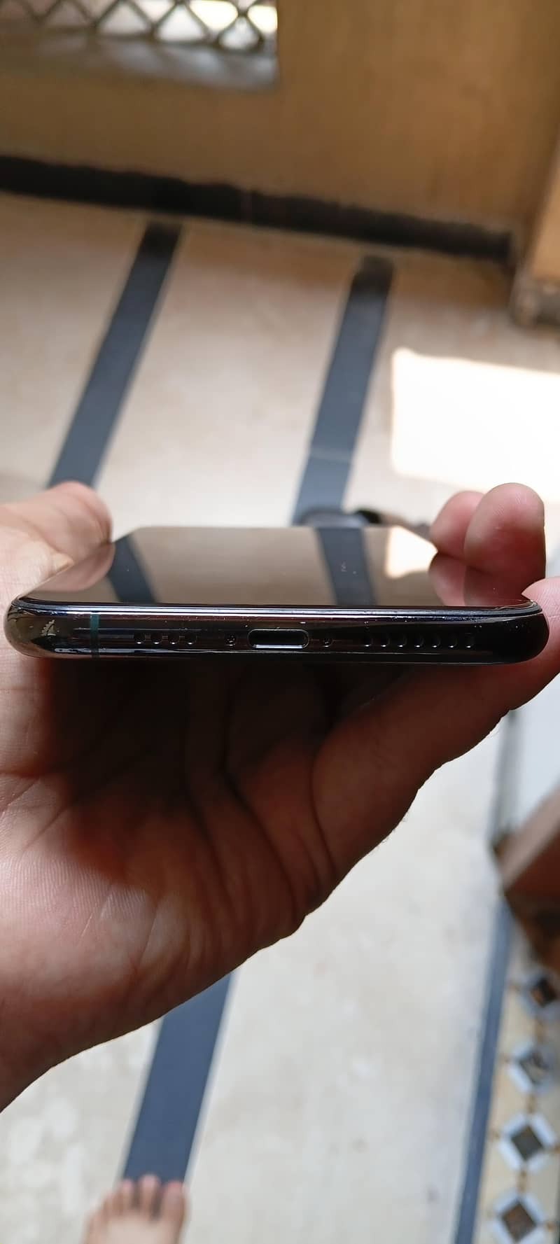 Apple iPhone 11 Pro Max 4