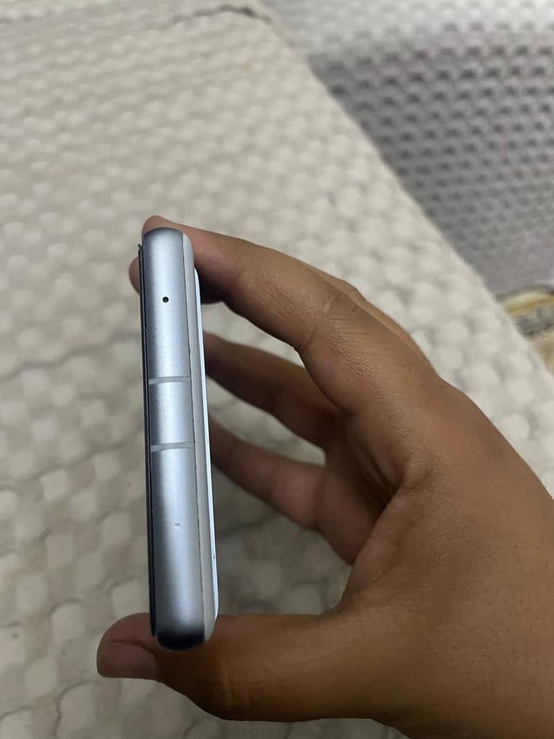 Google Pixel 7a 1