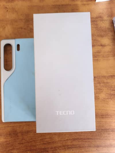 Tecno CAMON 40 Pro